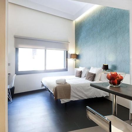 Barcelona Fifteen Central Aparthotel Стая снимка