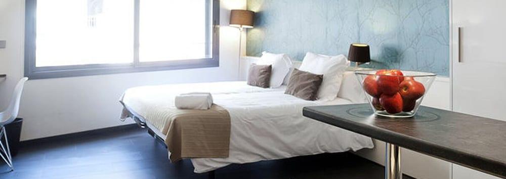 Barcelona Fifteen Central Aparthotel Екстериор снимка