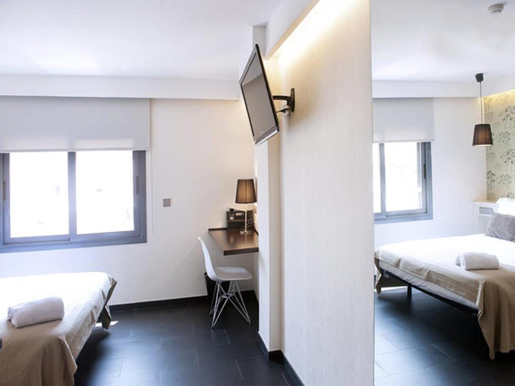 Barcelona Fifteen Central Aparthotel Стая снимка