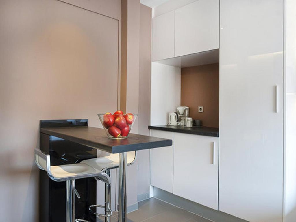 Barcelona Fifteen Central Aparthotel Стая снимка